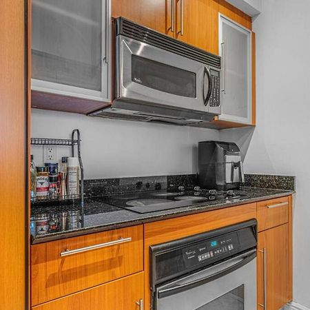 1Br Suite With High End Amenities,King Bed And Wfh Setup Miami Bagian luar foto